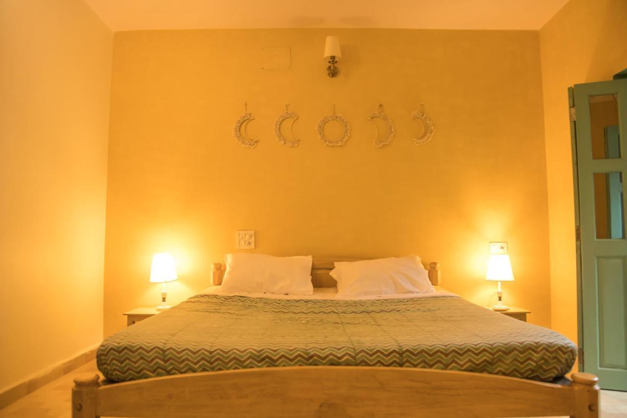 Hotel Coco Moon Morjim Zewnętrze zdjęcie