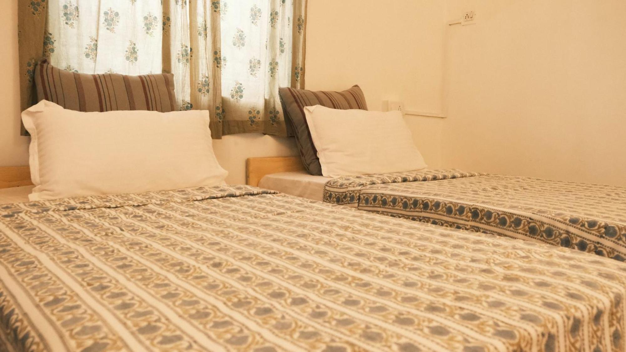 Hotel Coco Moon Morjim Zewnętrze zdjęcie